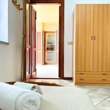 Centro Storico, Sole Di Gallura, Free Parking Apartment Tempio Pausania